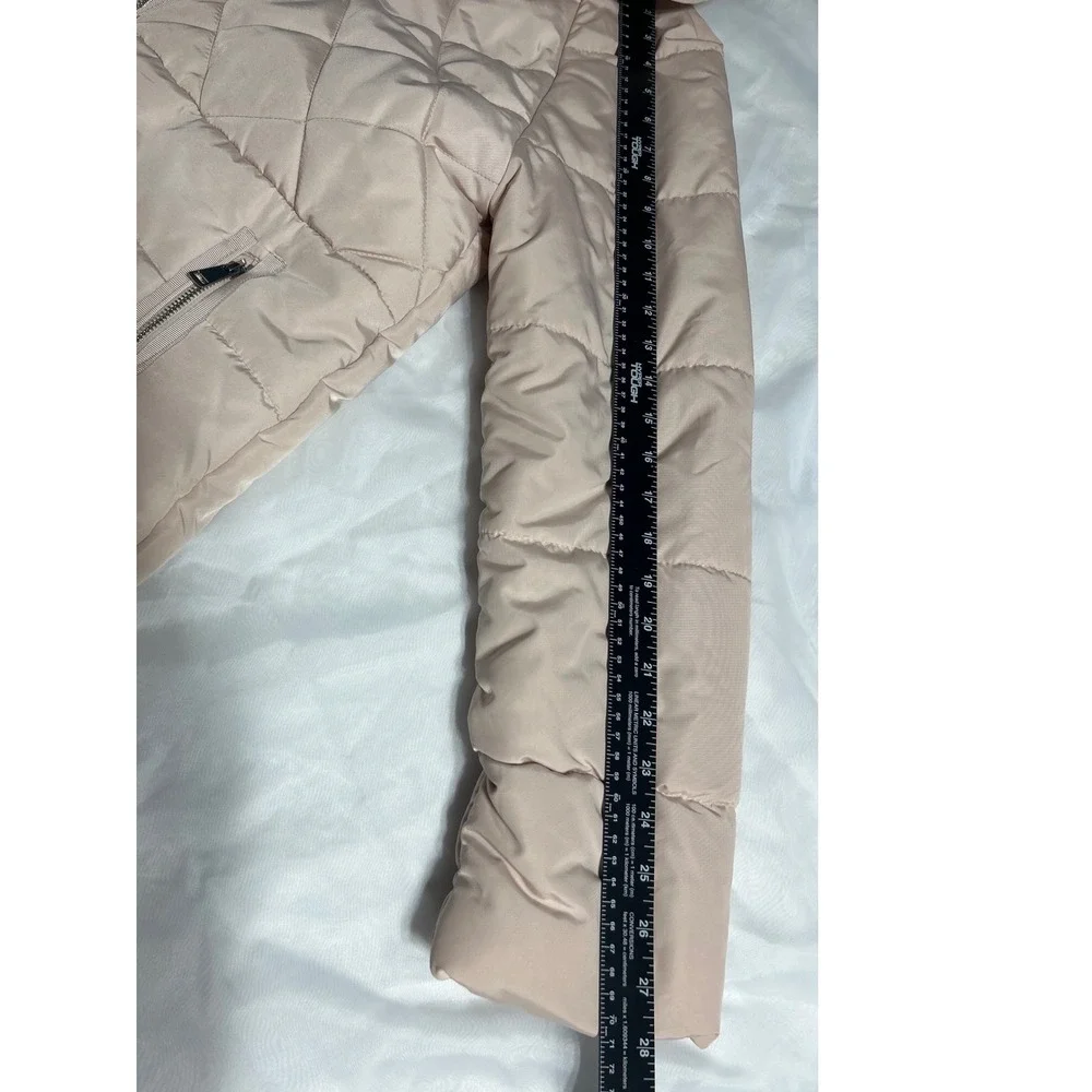 Forever 21 Women's Quilted Puffer Coat Faux Fur Hood Zip Front Beige Size Medium